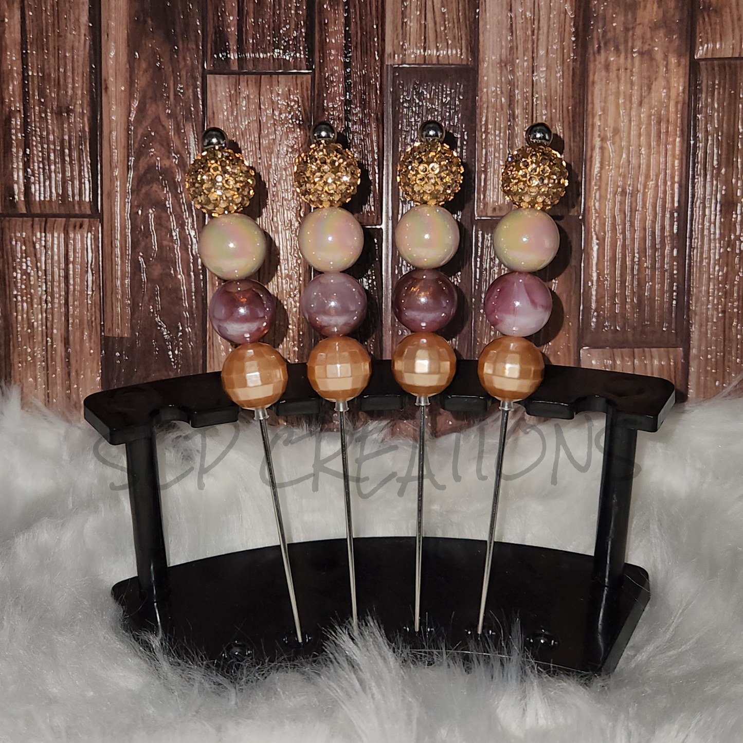 Beige/Gold/Wine Appetizer Sticks